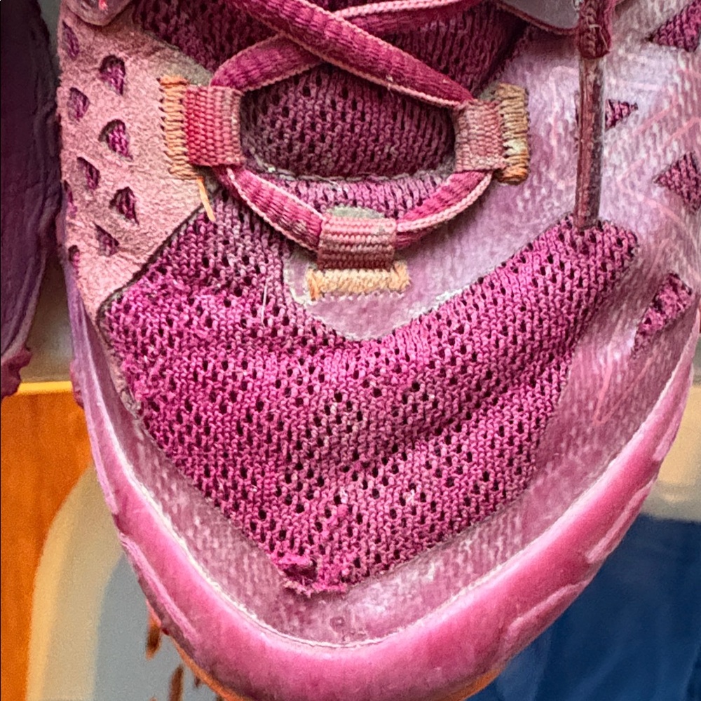 La Sportiva trail shoes - Picture 4 of 8